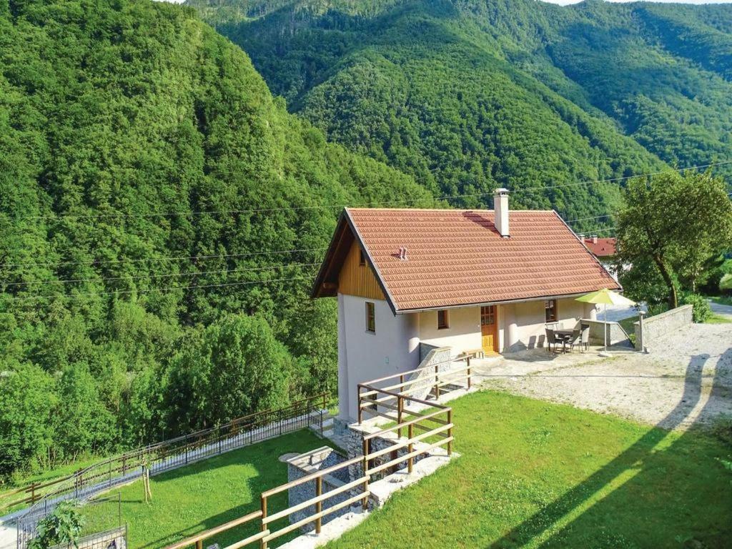 Appartement Pocitniska Hisa Pri Kustrcu à Grahovo ob Baci Extérieur photo